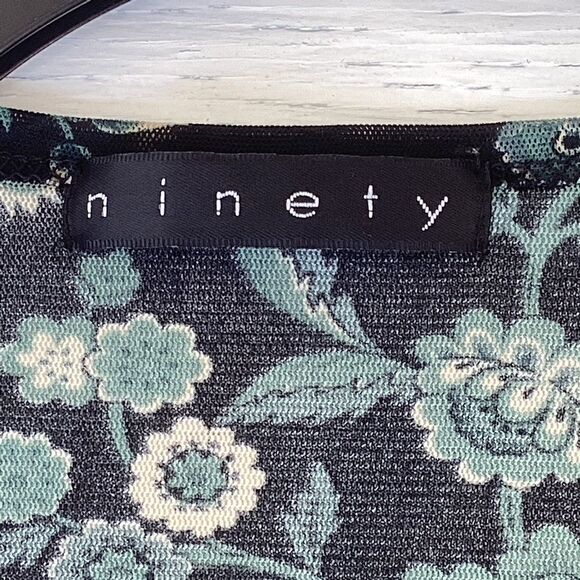 Ninety floral semi sheer vintage top,  0215 - Picture 8 of 9